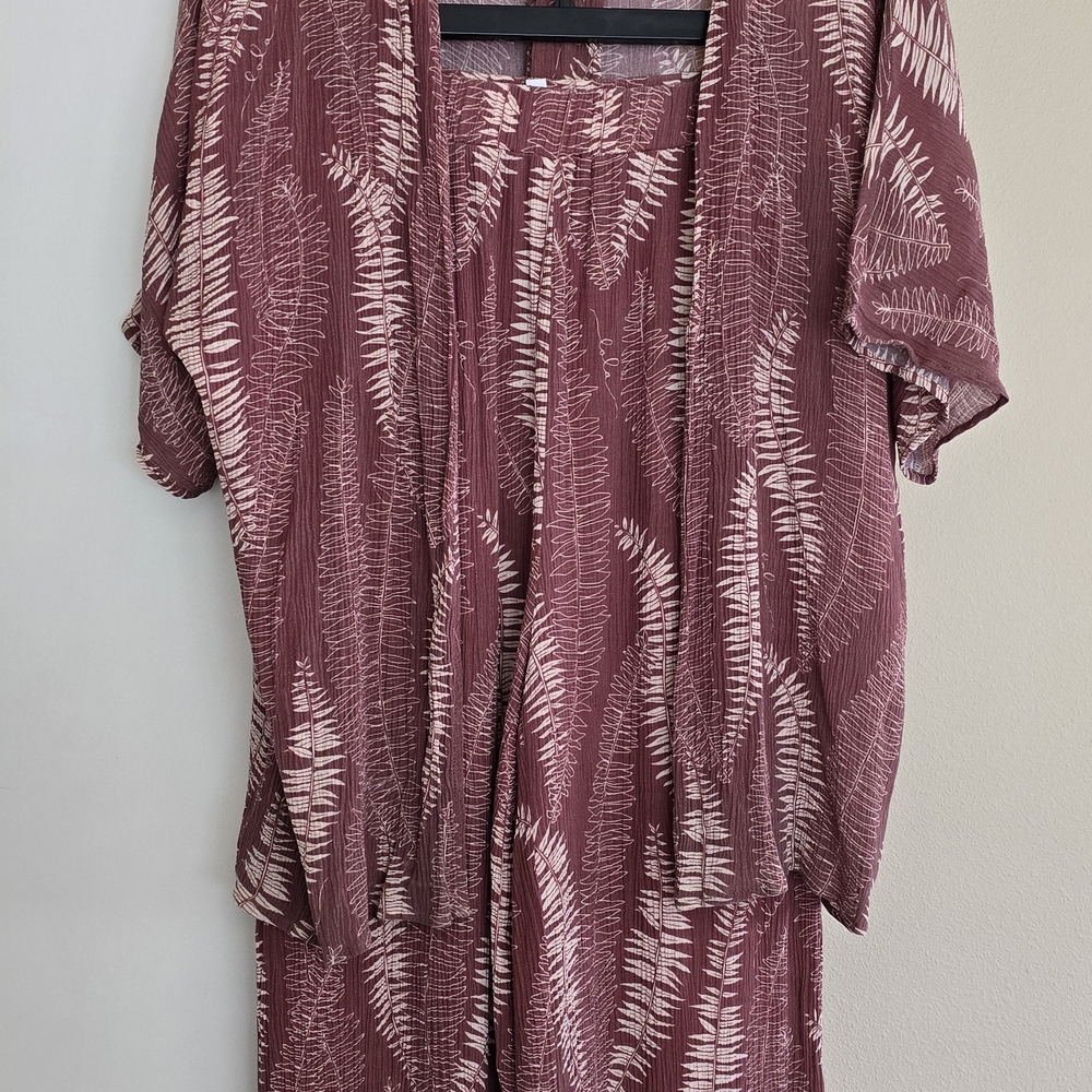 Simply Sisters Pants And Shirt Set. Elegant mauve Fern Print